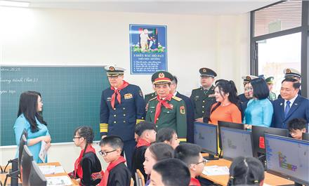Ươm mầm tương lai hai dân tộc